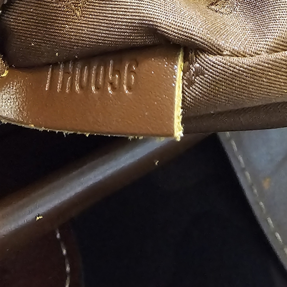 LOUIS VUITTON Suhali L'Ingenieux Vintage SALE Now Including Matching Wallet!!! - Picture 16 of 16